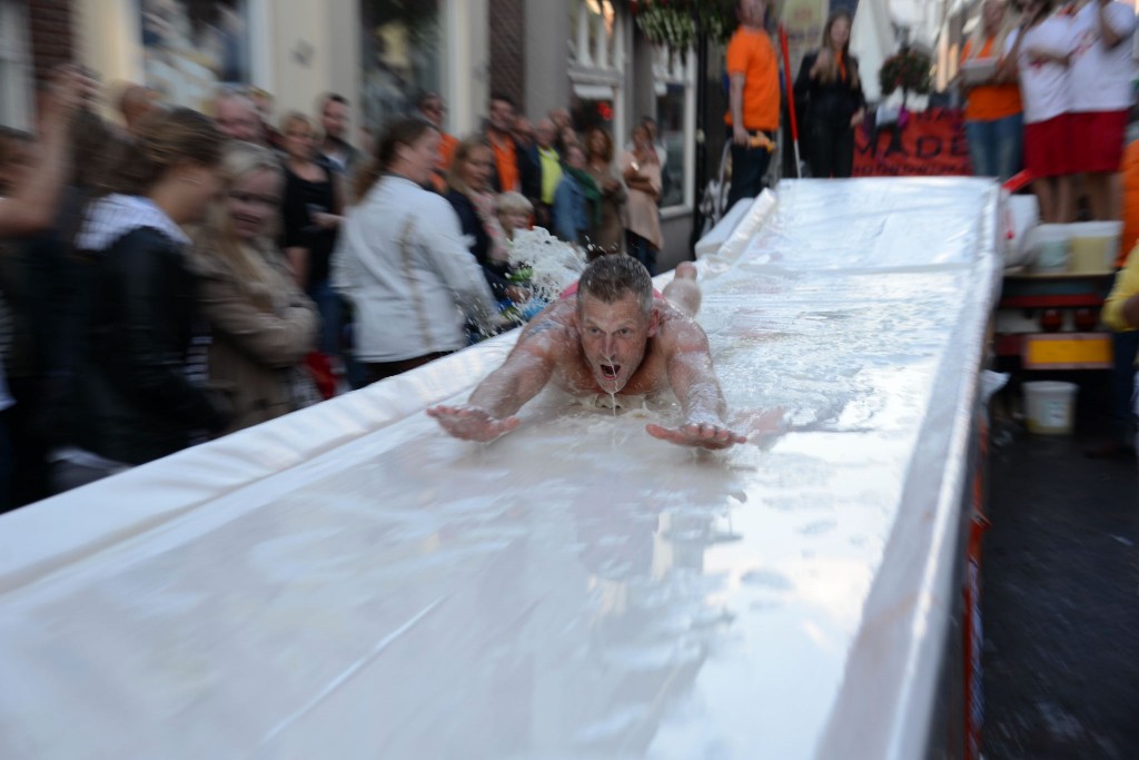 ../Images/Donderdag kermis 323.jpg